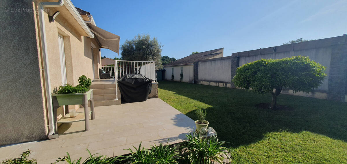 Maison à SANTA-LUCIA-DI-MORIANI