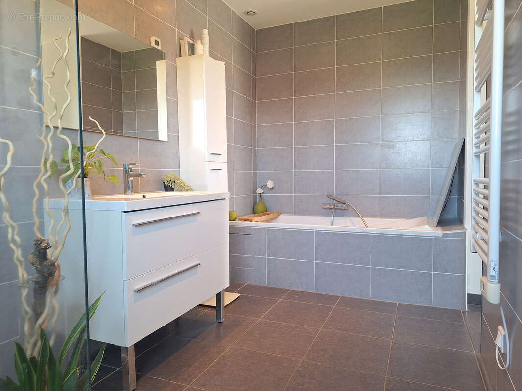 Maison à VILLENEUVE-DE-LA-RAHO