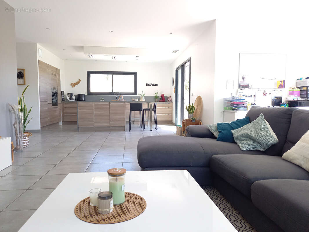 Maison à VILLENEUVE-DE-LA-RAHO