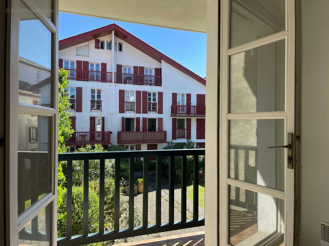 Appartement à CIBOURE