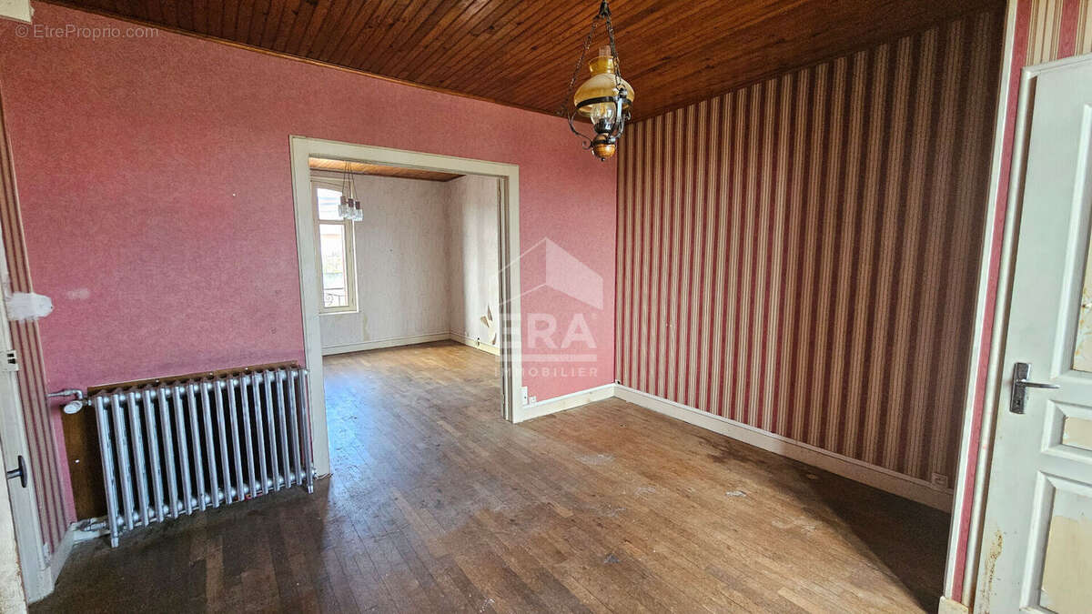 Maison à MONT-SAINT-MARTIN