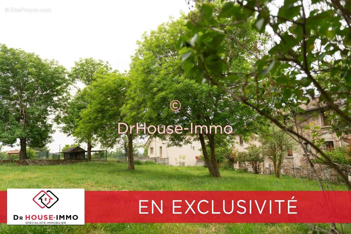 Terrain à AUREC-SUR-LOIRE