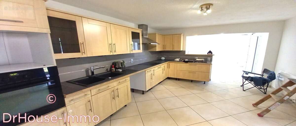 Maison à SAINT-JEAN-DE-BOURNAY