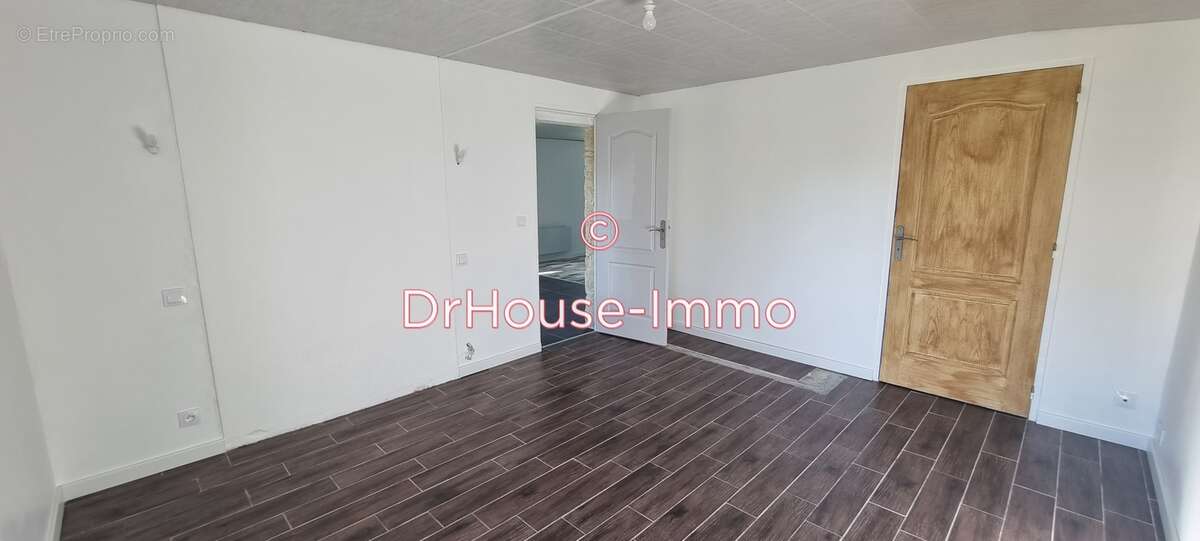 Maison à SAINT-DENIS-DU-PAYRE