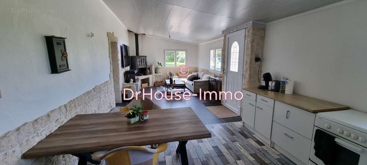 Maison à SAINT-DENIS-DU-PAYRE