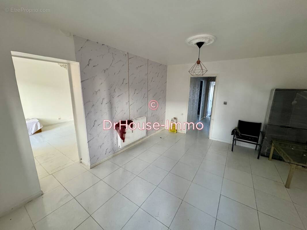 Maison à CHALETTE-SUR-LOING