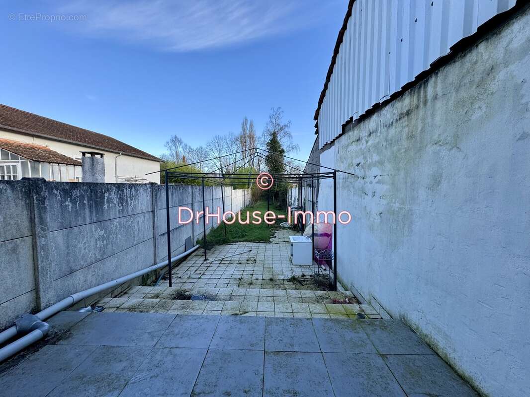 Maison à CHALETTE-SUR-LOING