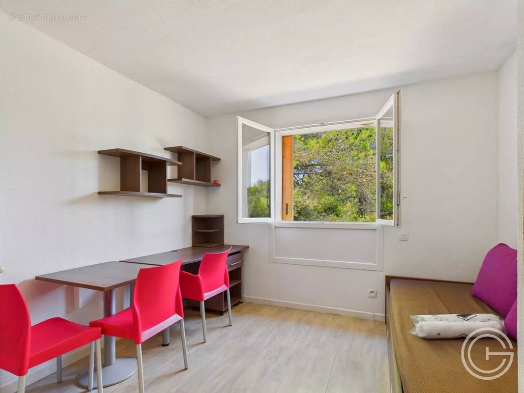 Appartement à VALBONNE