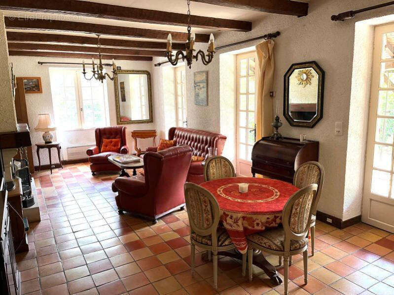 6316558811743640172 - Maison à LUZECH