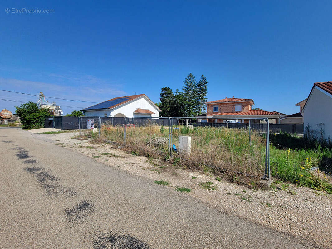 Terrain à SAINTE-JULIE