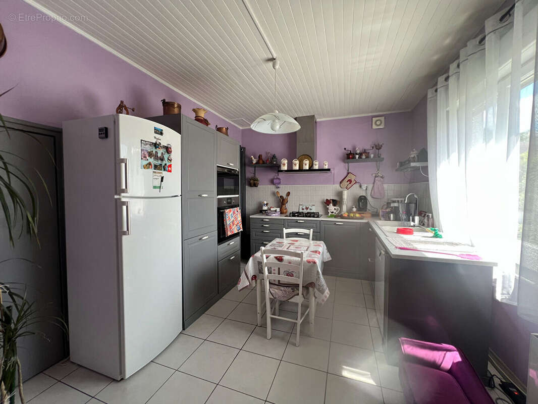 Maison à PONT-DE-CHERUY