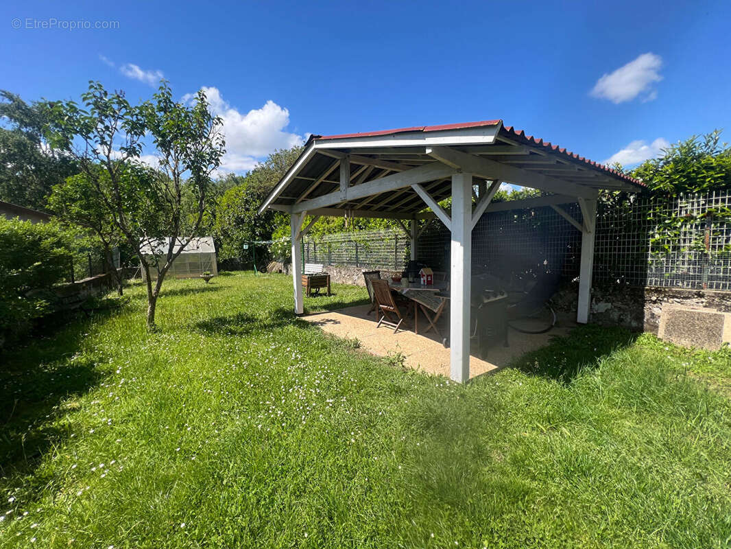 Maison à PONT-DE-CHERUY