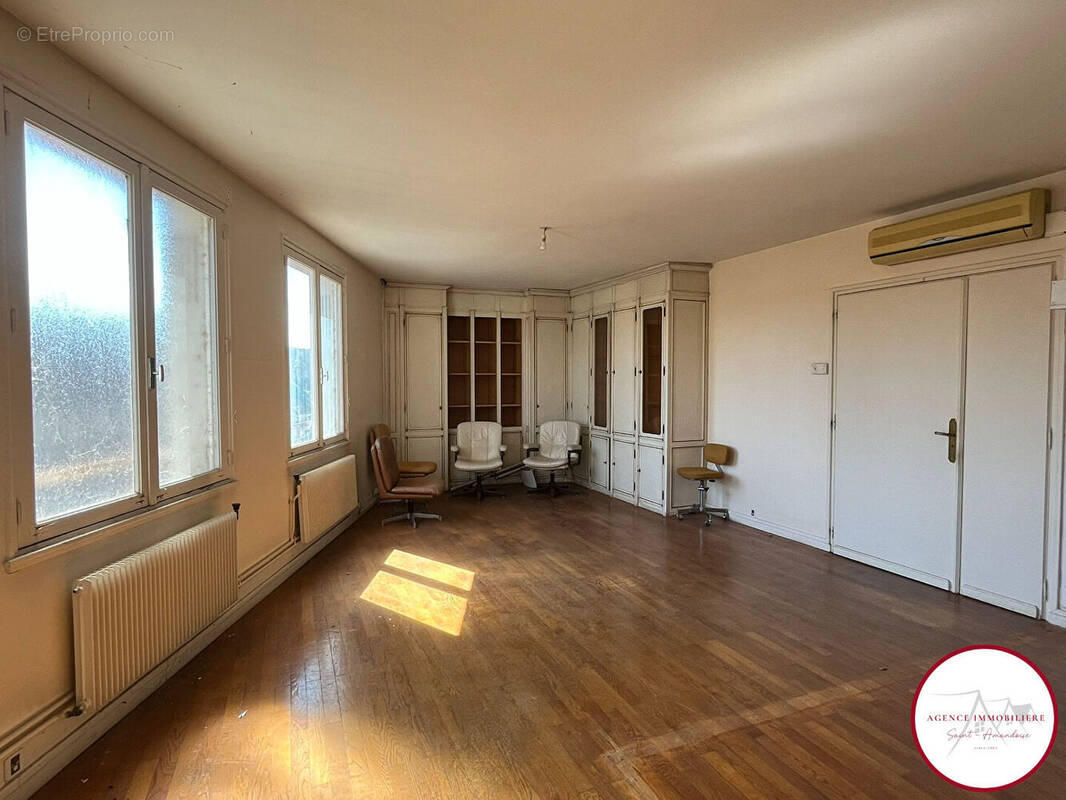 Appartement à SAINT-AMAND-MONTROND