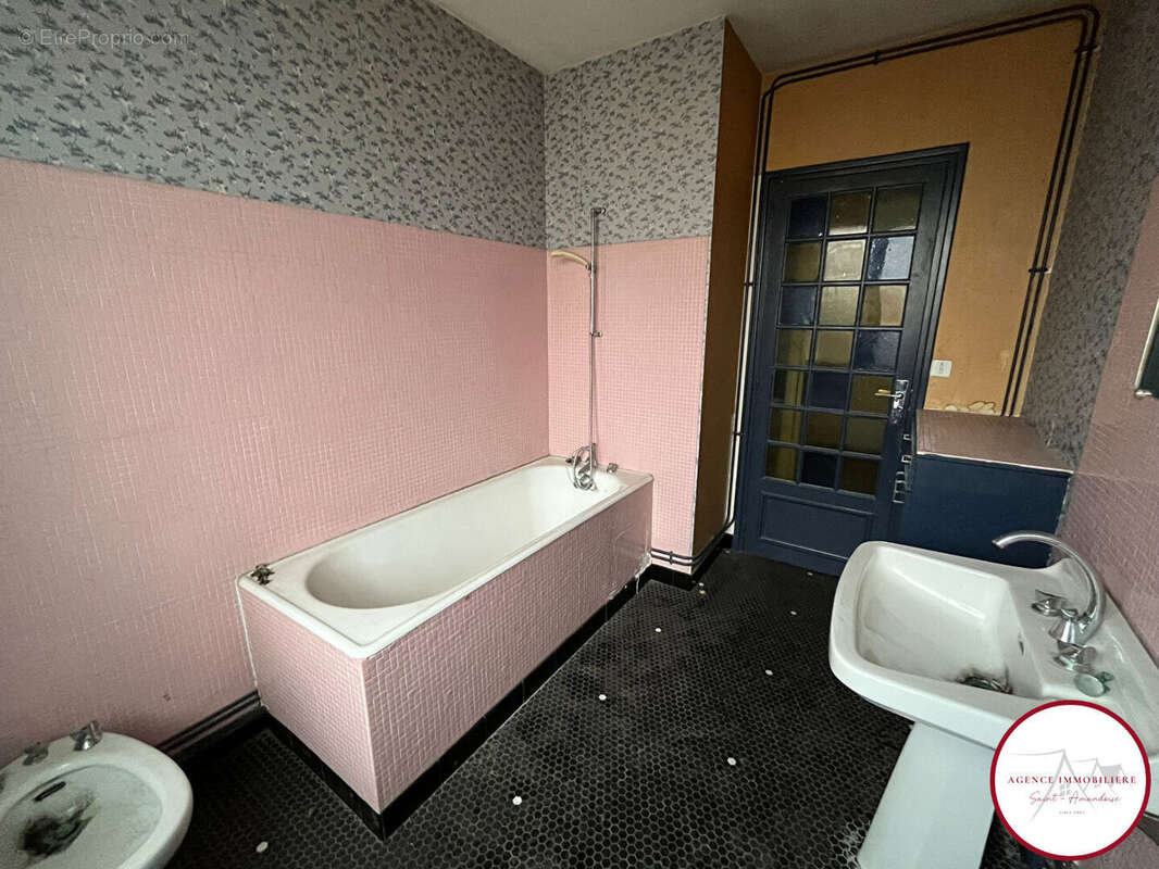 Appartement à SAINT-AMAND-MONTROND