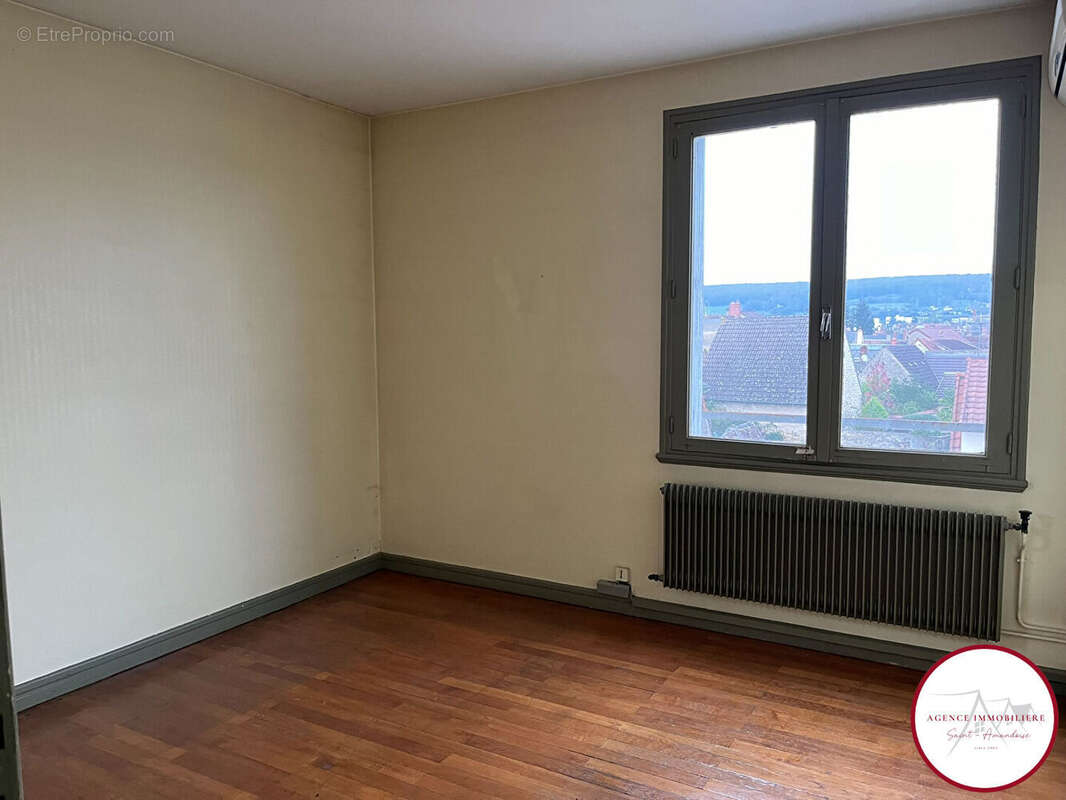 Appartement à SAINT-AMAND-MONTROND