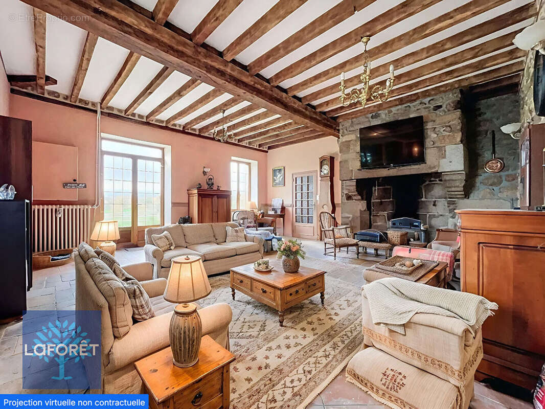 Maison à LOUVIGNE-DU-DESERT