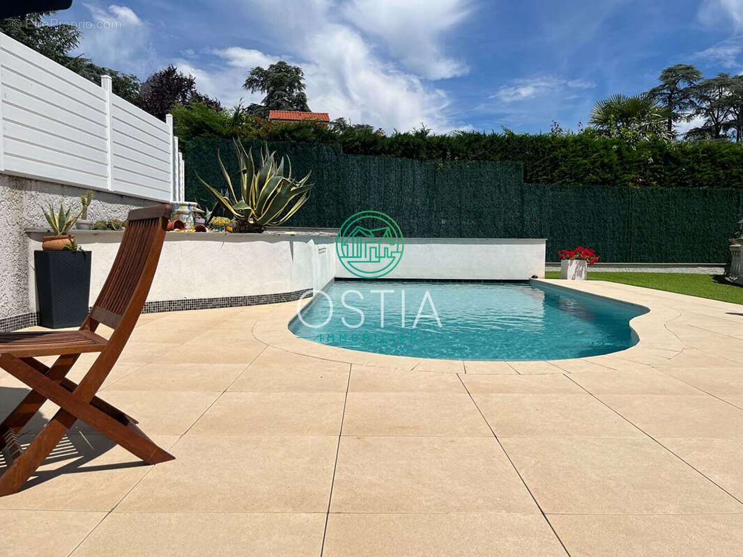 Maison à SAINT-MARTIN-LA-PLAINE