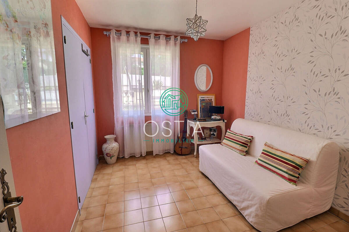 Maison à SAINT-MARTIN-LA-PLAINE