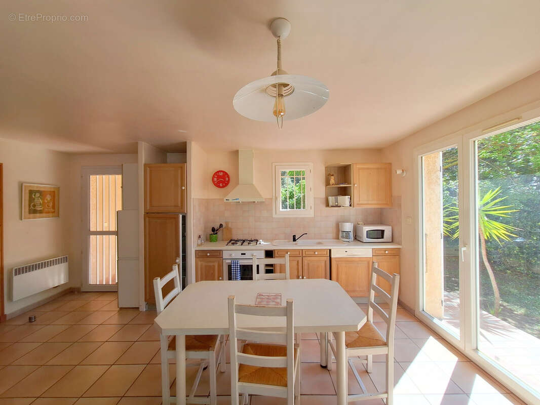 Maison à SAINT-CYPRIEN