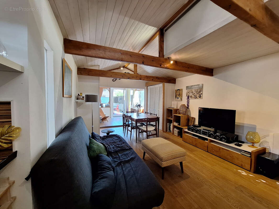 Maison à SAINT-CYPRIEN