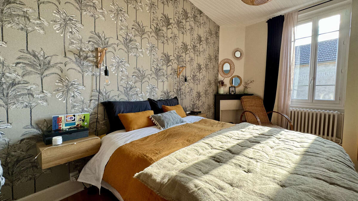 Commerce à SAINT-YORRE