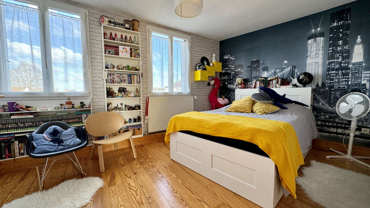 Commerce à SAINT-YORRE