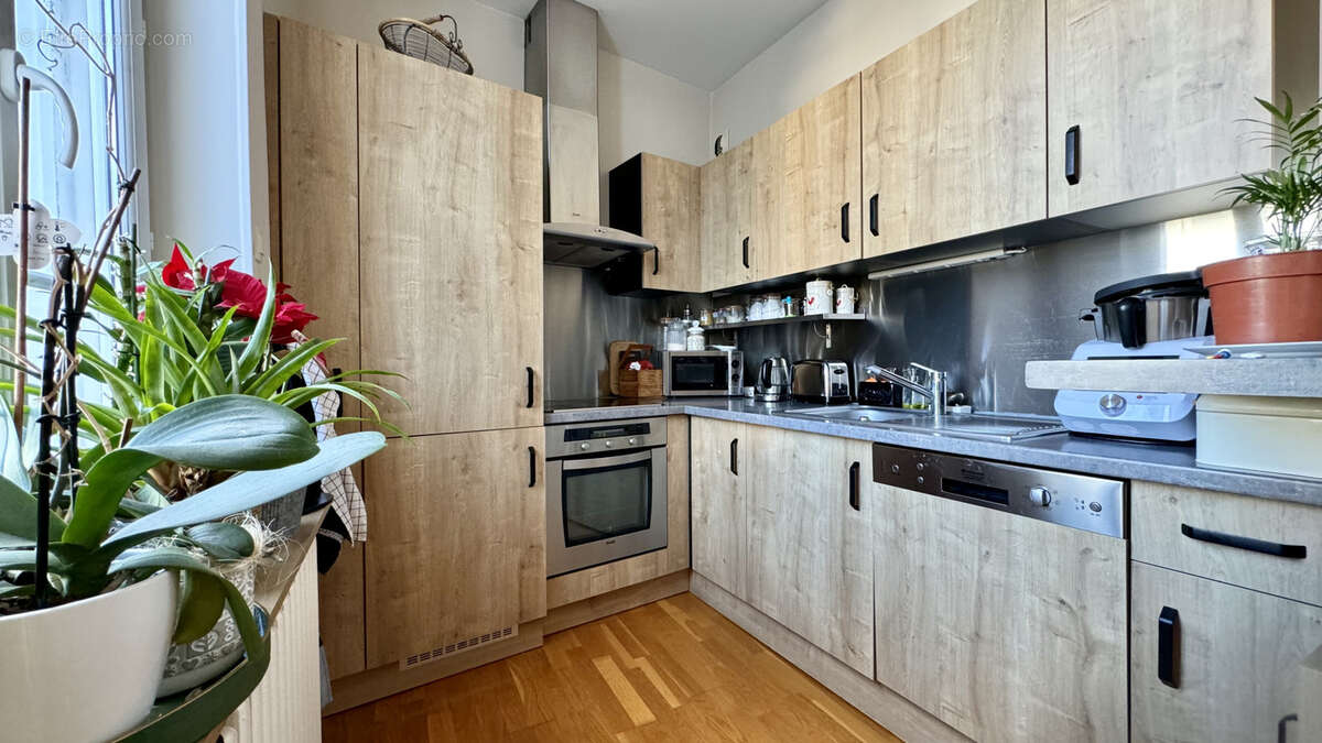 Commerce à SAINT-YORRE