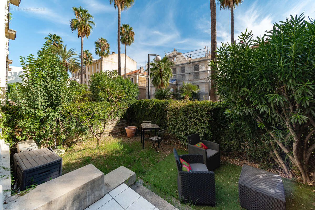 Appartement à HYERES