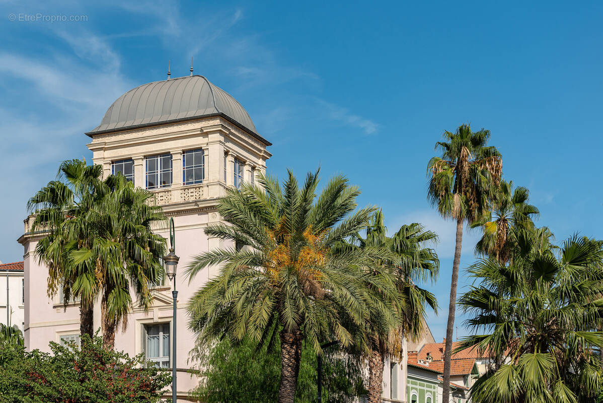 Appartement à HYERES