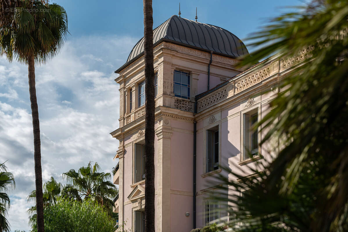 Appartement à HYERES