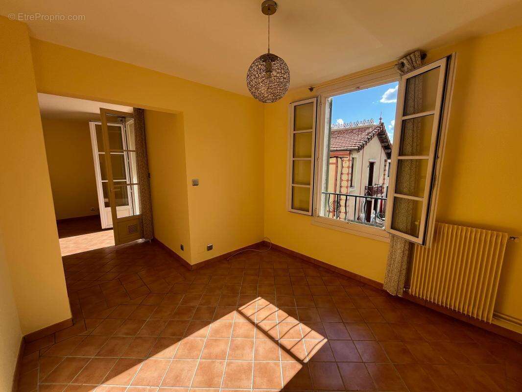 Appartement à UZES