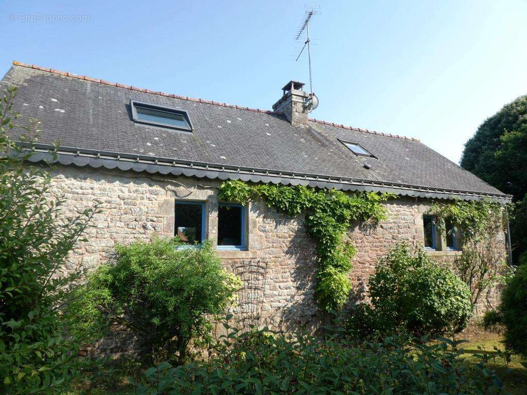Maison à GUERN