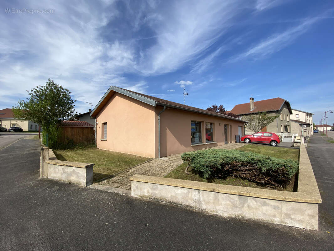 Commerce à BENAMENIL