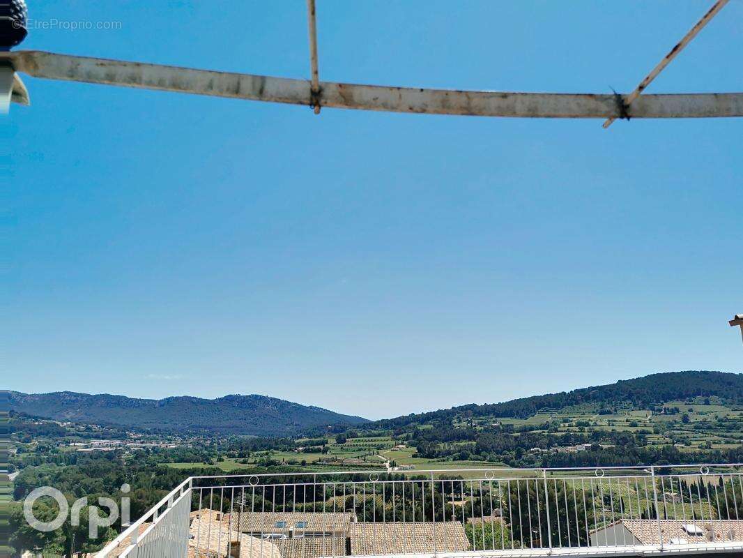 Appartement à LA CADIERE-D&#039;AZUR