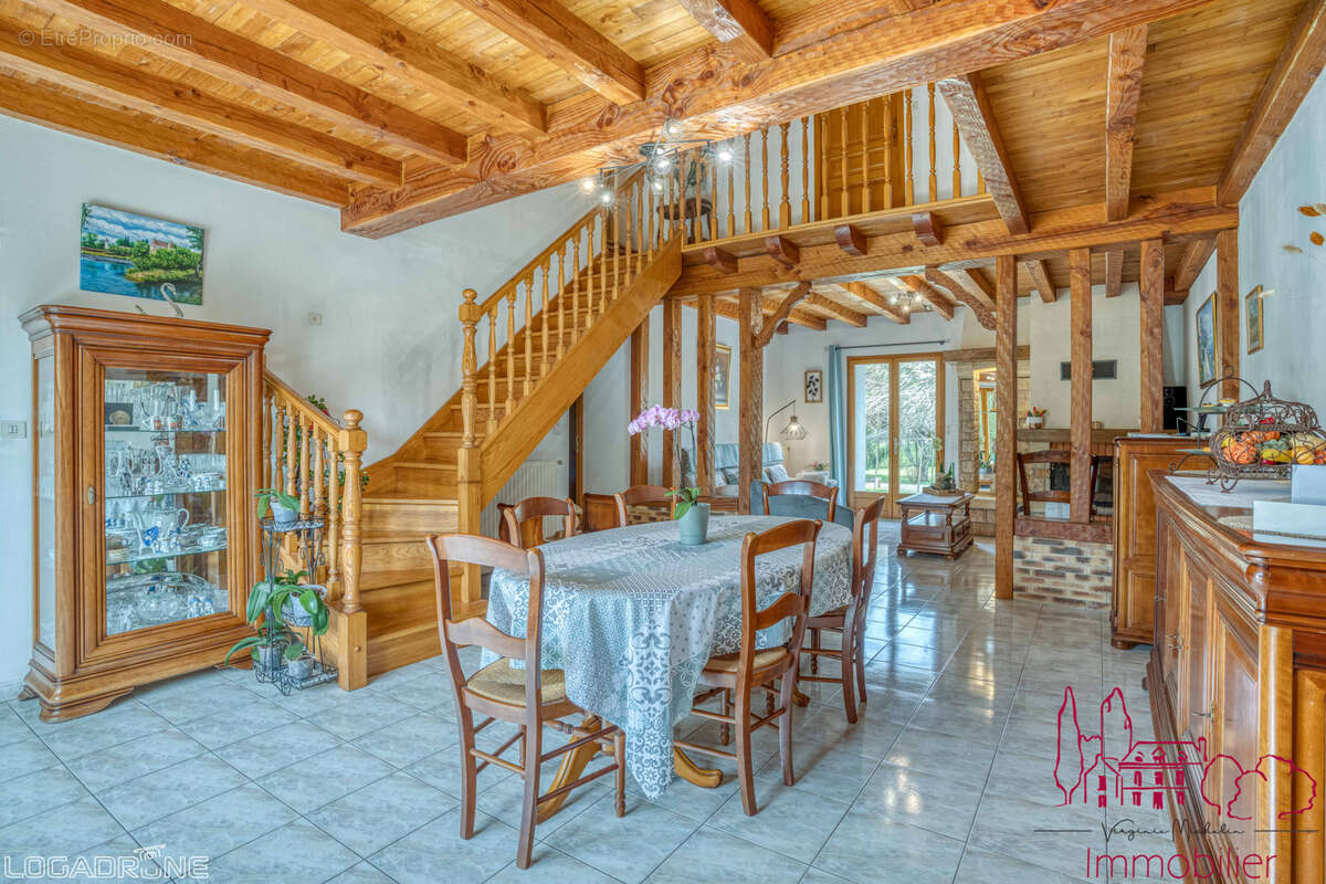 Maison à VILLAMBLARD