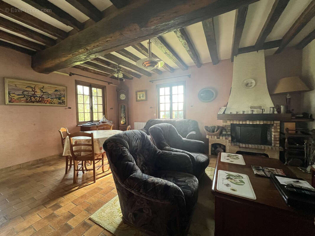 Maison à LE PIN-LA-GARENNE