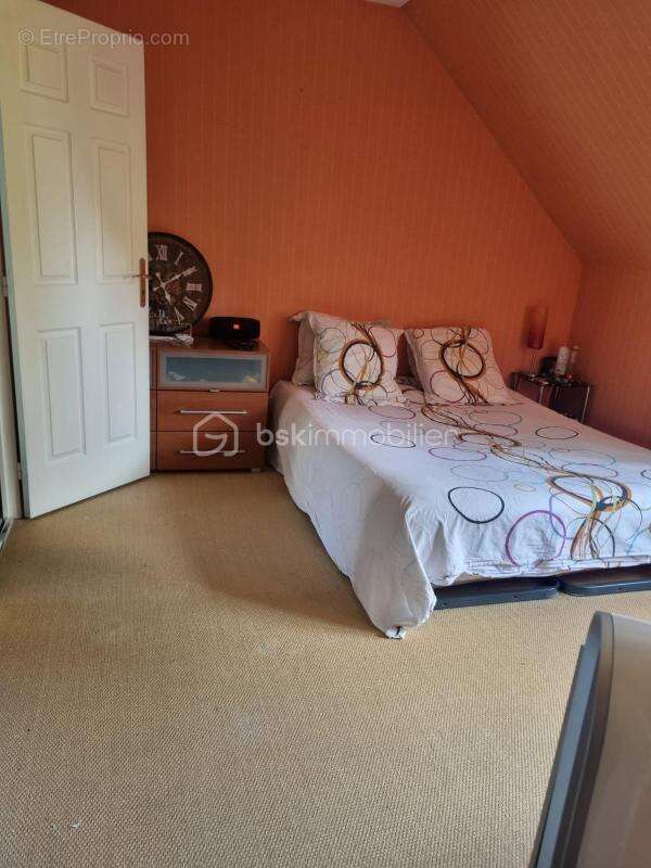 Maison à SAINT-PIERRE-DU-PERRAY