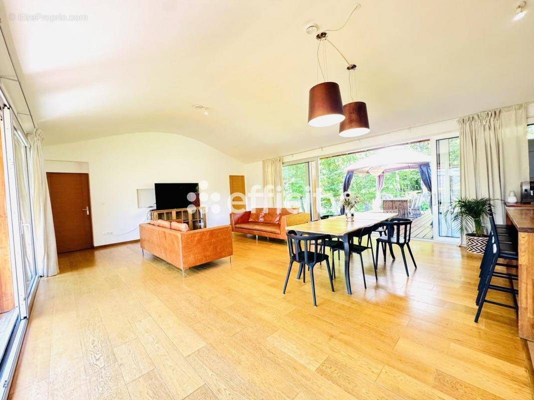 Maison à VEIGY-FONCENEX