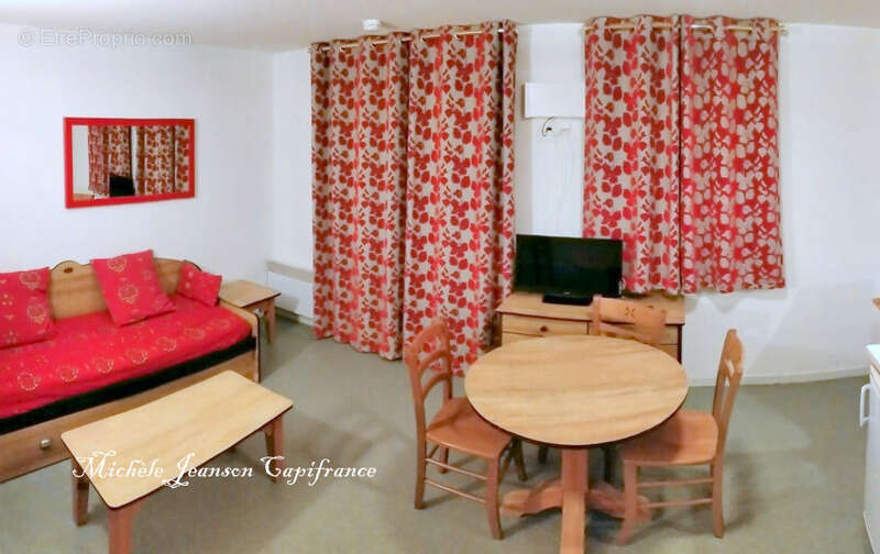 Appartement à SAINT-FRANCOIS-LONGCHAMP