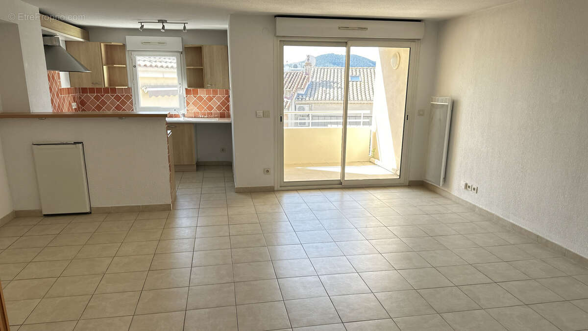 Appartement à SAINT-CYR-SUR-MER