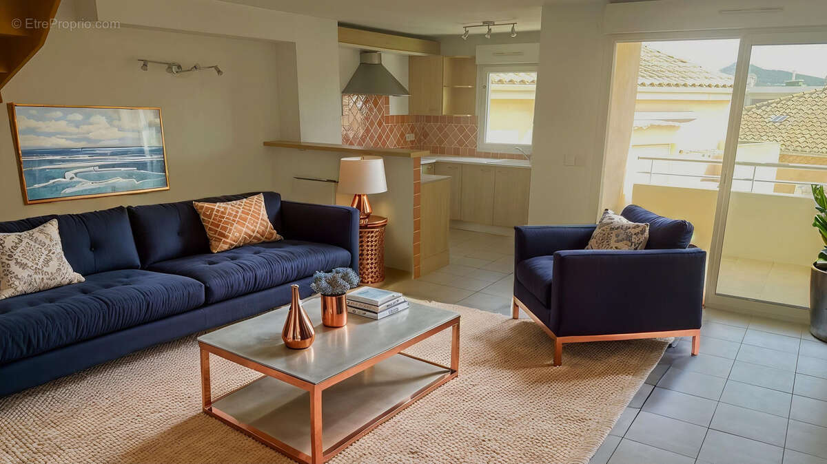 Appartement à SAINT-CYR-SUR-MER