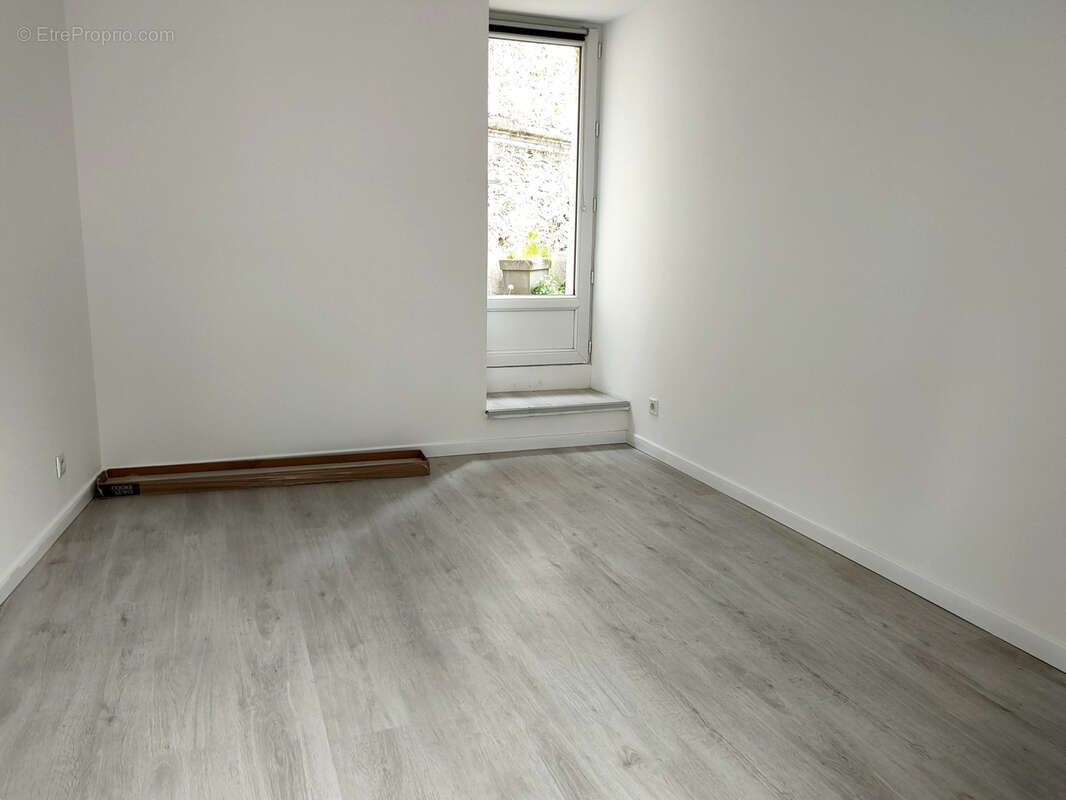 Appartement à SAINT-REMY-LES-CHEVREUSE