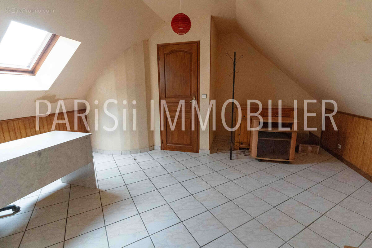 Maison à MONTIGNY-LES-CORMEILLES