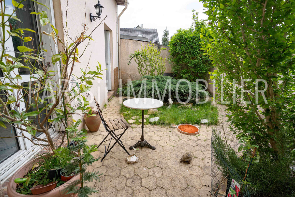 Maison à MONTIGNY-LES-CORMEILLES