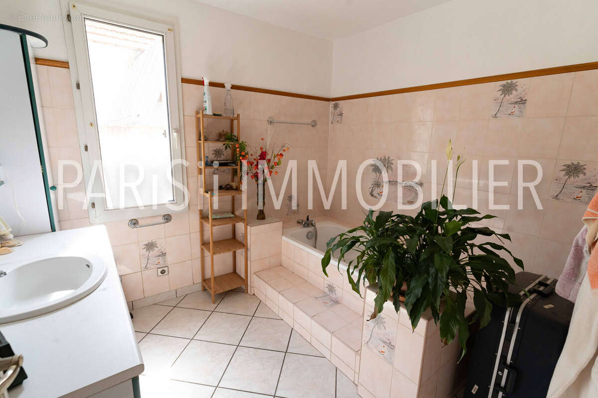 Maison à MONTIGNY-LES-CORMEILLES