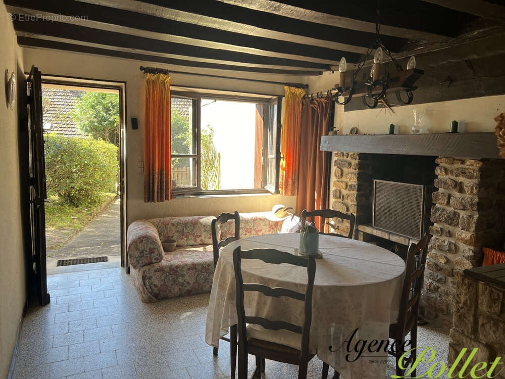 Maison à VAILLY-SUR-SAULDRE