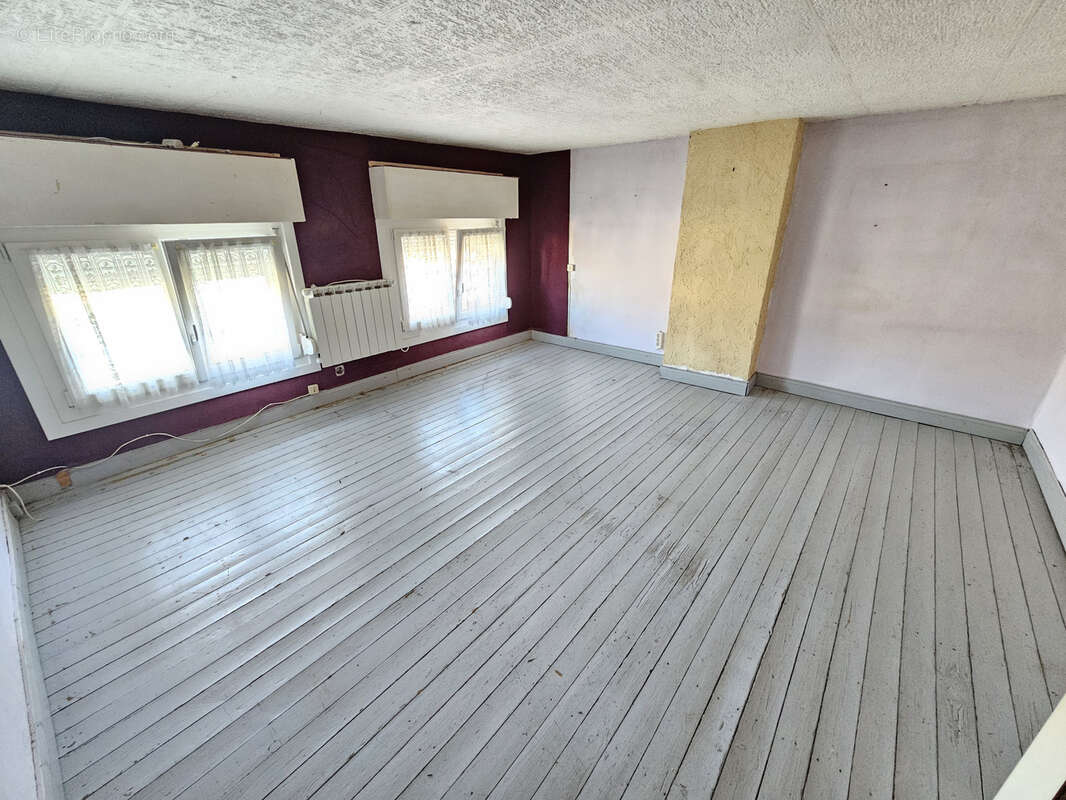 Maison à RAIMBEAUCOURT