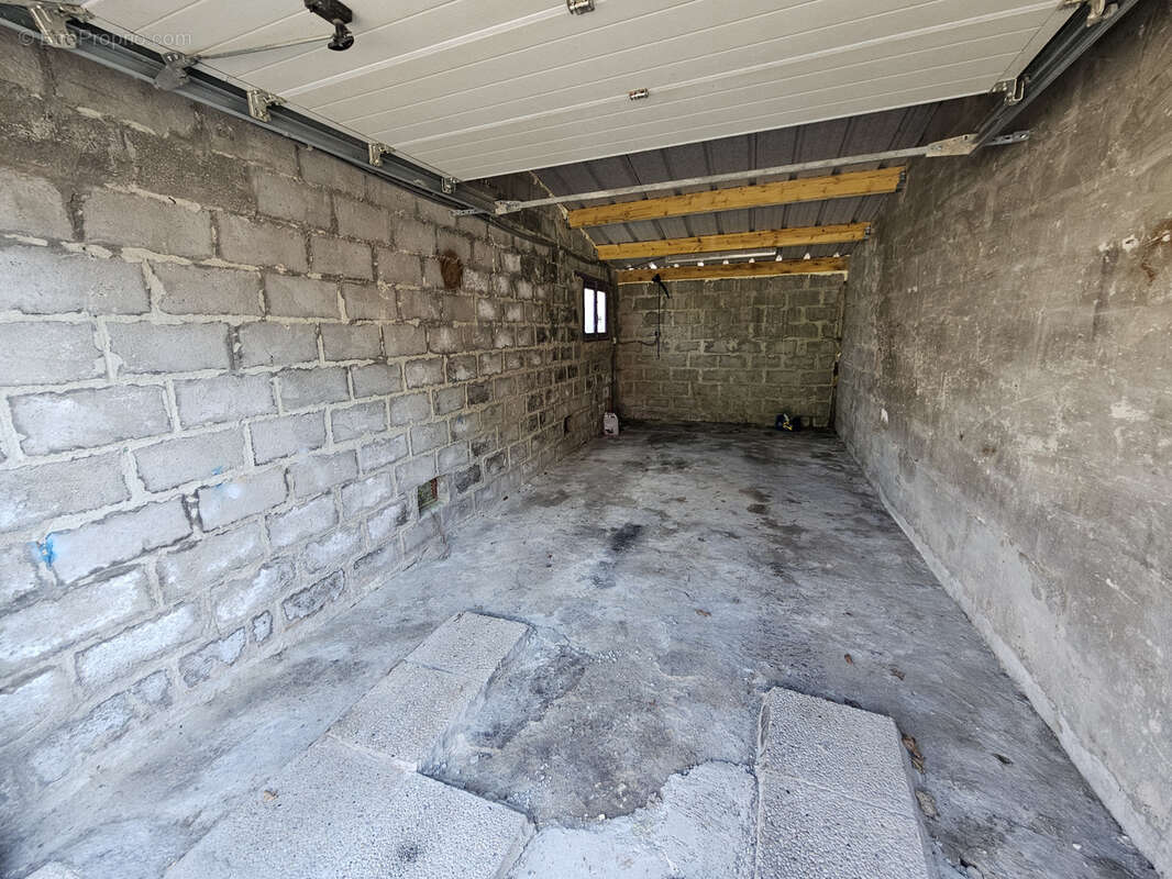 Maison à RAIMBEAUCOURT