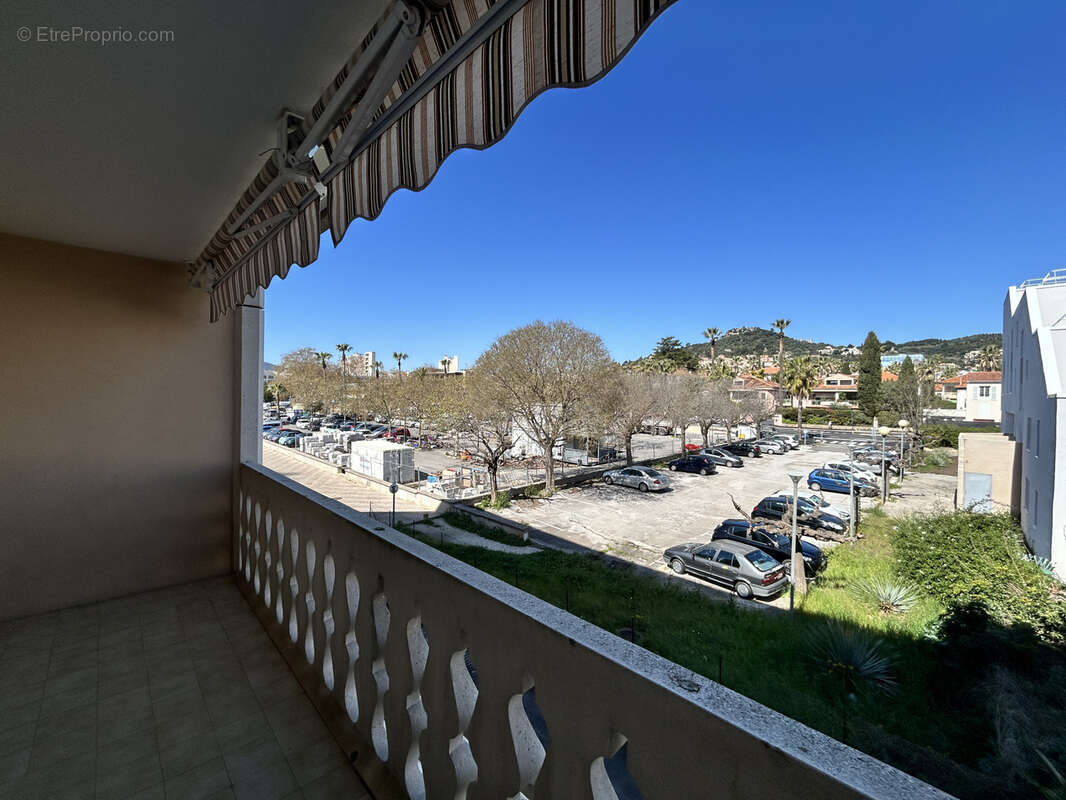 Appartement à HYERES