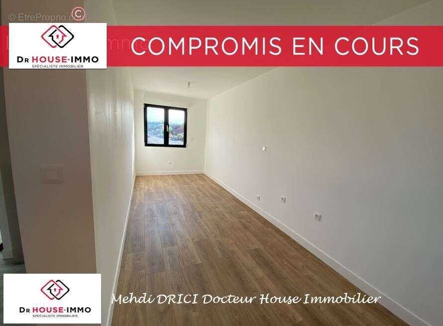 Maison à OSTRICOURT